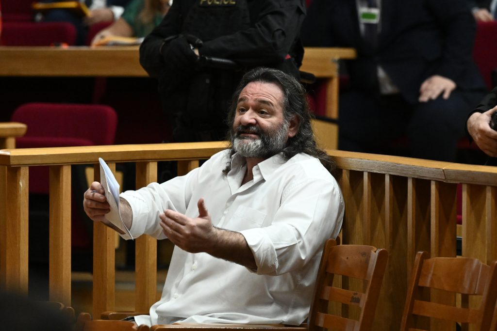 Ομολογεί για πρώτη φορά ο χρυσαύγιτης Λαγός! «Είμαι ναζιστής! Θα με δικάσετε γι’ αυτό;»