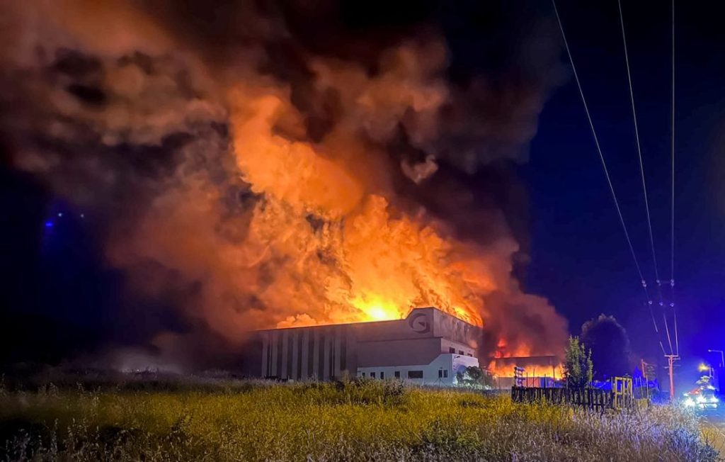 Ο ΕΦΕΤ αναστέλλει τη λειτουργία του εργοστασίου σχολικών γευμάτων, μετά τη δηλητηρίαση μαθητών στη Λαμία