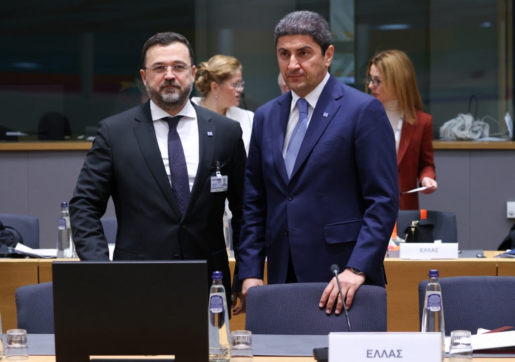 Σε δύο μέτωπα η κυβερνητική «αγροτική διπλωματία»