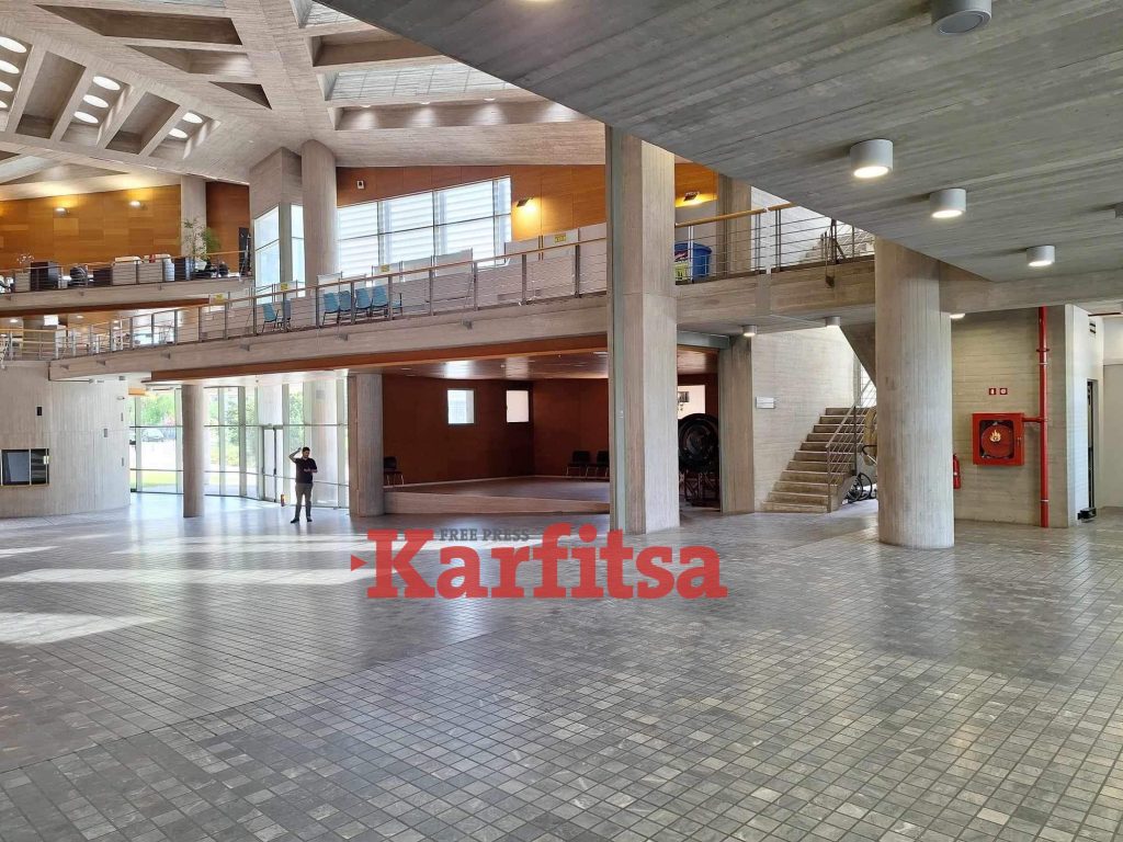 Δ. Θεσσαλονίκης: «Δίπλα στους πολίτες για τον πρώτο καύσωνα του καλοκαιριού» – Άνοιξε το φουαγιέ του δημαρχείου για το κοινό