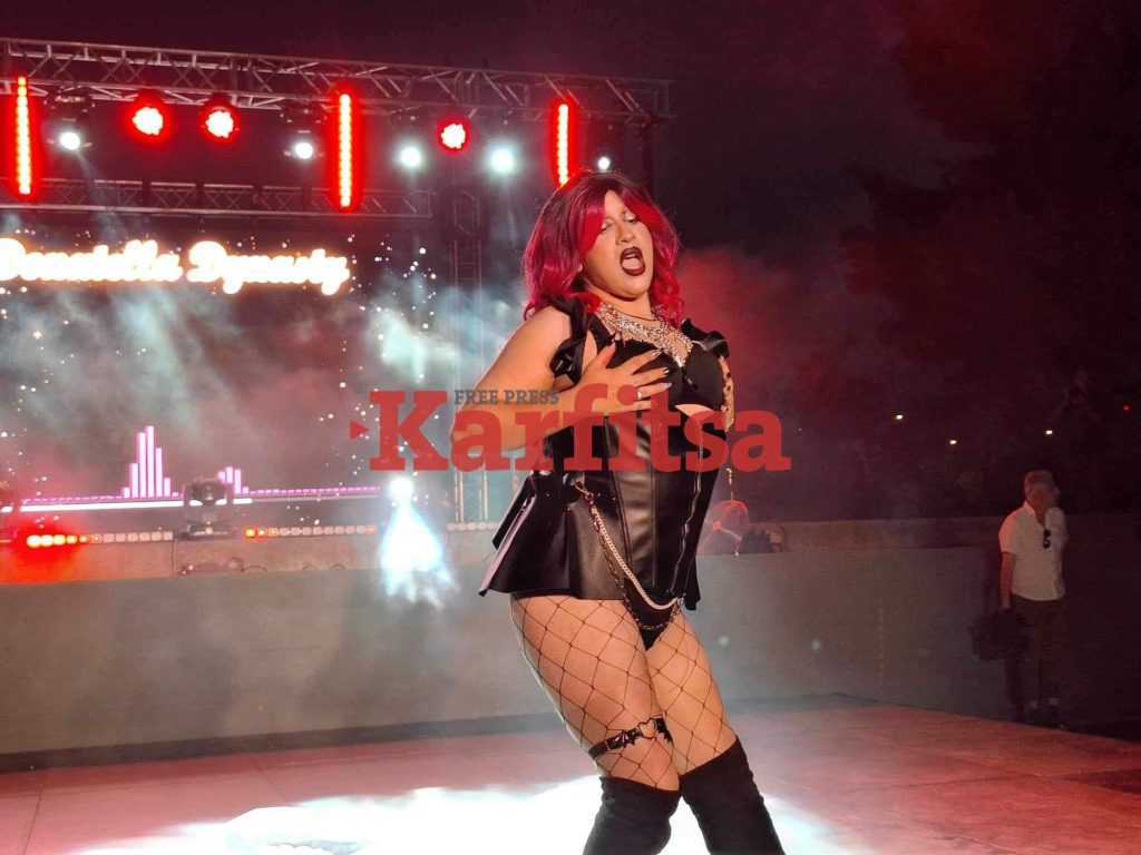 Πάρτι EuroPride στη Νέα Παραλία με σόου από drag queens και performers (ΦΩΤΟ+Video)