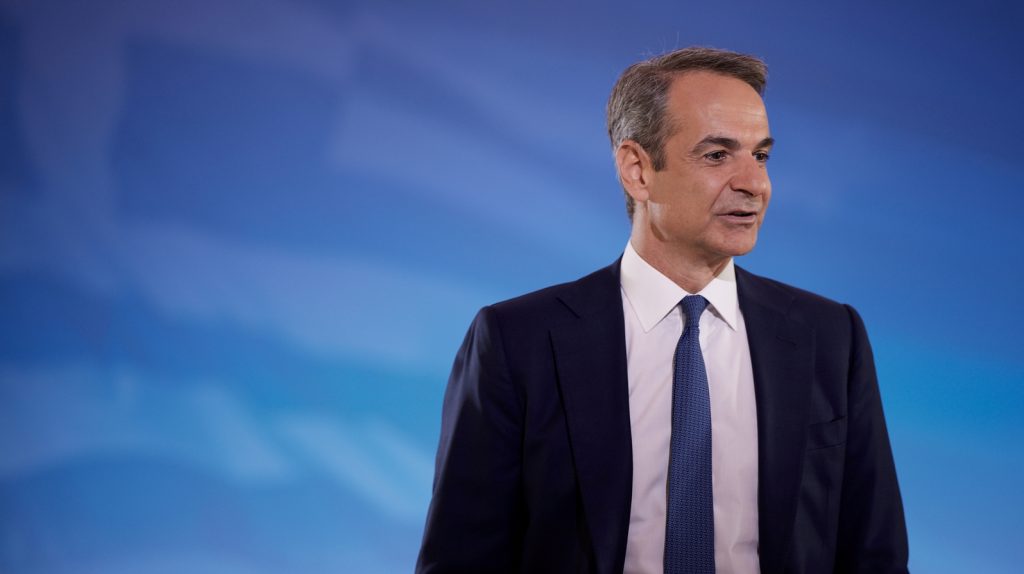 «Κρίσιμη πολιτική μάχη που δεν πρέπει να λείψει κανείς» διαμηνύει για τις ευρωεκλογές ο Μητσοτάκης