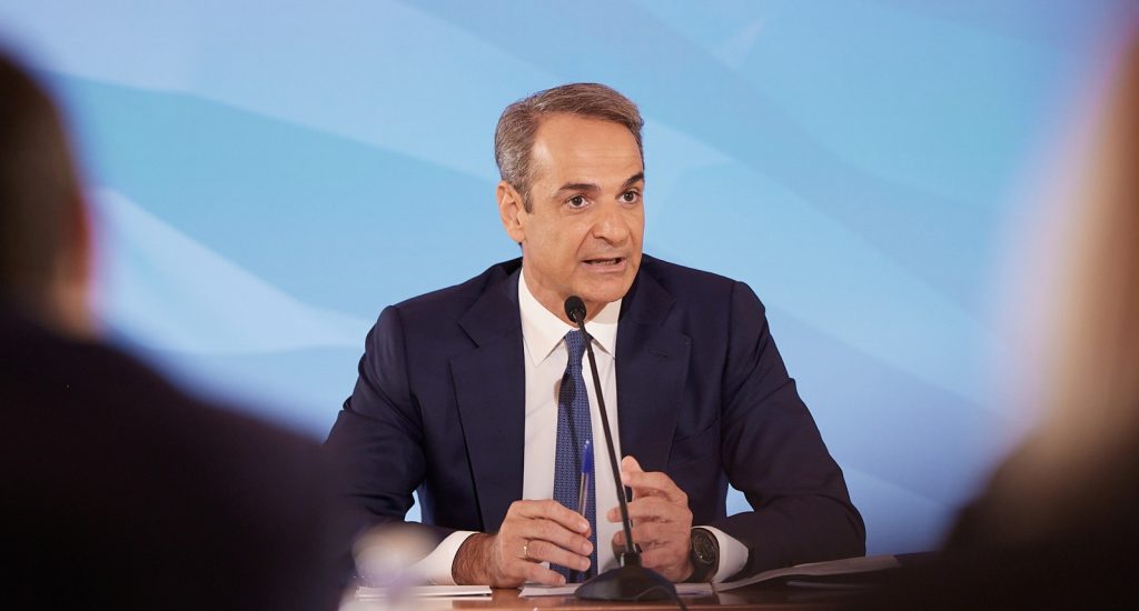 Στη Λάρισα ο Μητσοτάκης – Σύσκεψη για τα μέτρα αποκατάστασης από τις κακοκαιρίες «Daniel» και «Elias»