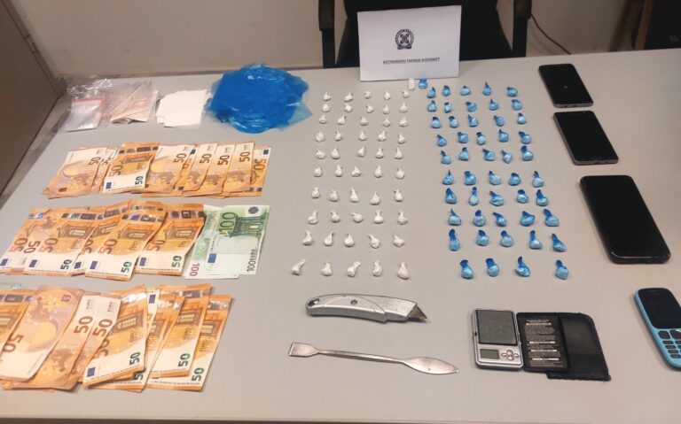 Τον «τσίμπησαν» στα Χανιά με 101 «φιξάκια» κοκαΐνης