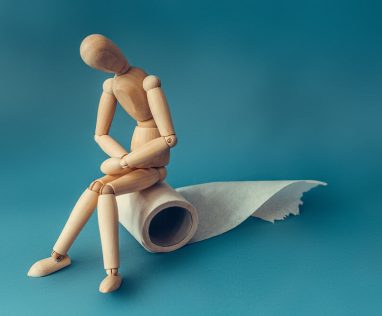 Δυσκοιλιότητα και ορθοπρωκτικές παθήσεις: Πώς συνδέονται;