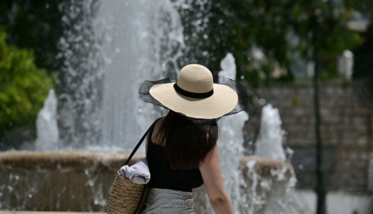 «Καμίνι» η χώρα – Κίνδυνος πυρκαγιάς κατηγορίας 4