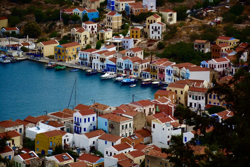 Άτοκα δάνεια για τους νέους ζητεί ο δήμαρχος Καστελλόριζου