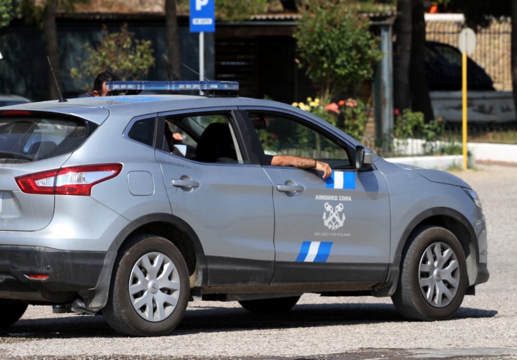 Χαλκίδα: 19χρονος περιφερόταν στους δρόμους με σιδερογροθιά και μαχαίρι