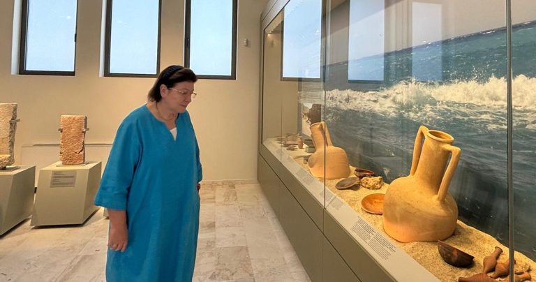 Εγκαίνια του Διαχρονικού Μουσείου στην Τήλο από τη Λ. Μενδώνη (PHOTO)