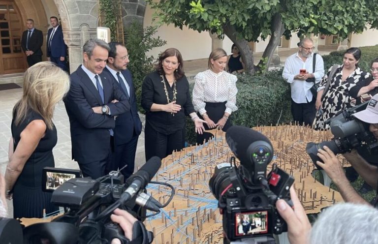 Η υποδοχή του Κυριάκου Μητσοτάκη στο Προεδρικό Μέγαρο της Κύπρου (VIDEO)