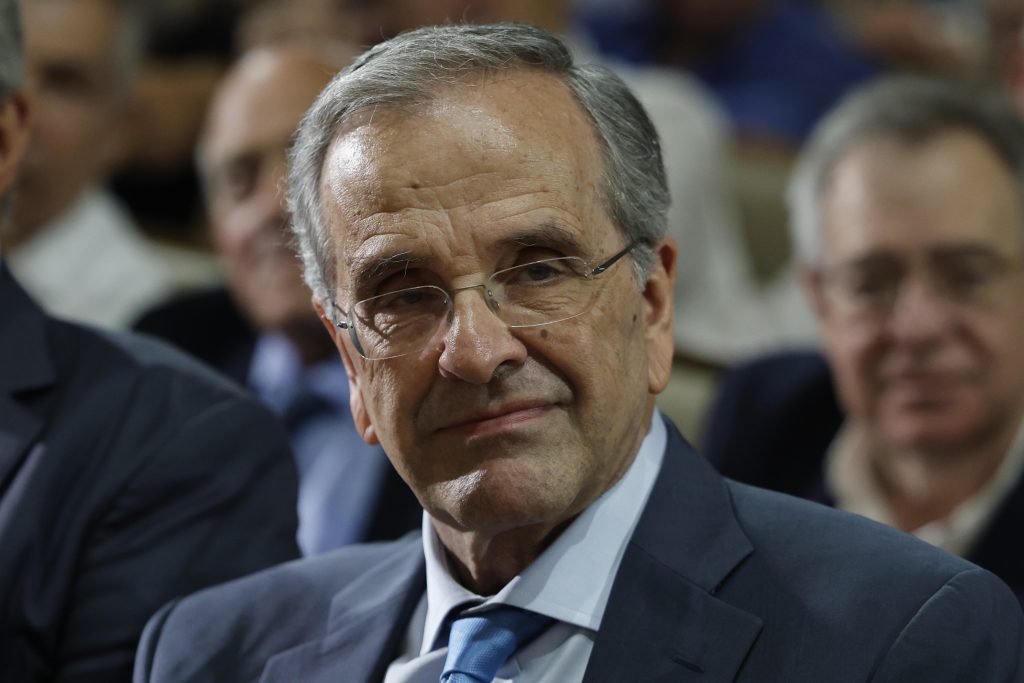 Η παρουσία στην πρώτη σειρά που ενόχλησε τον Σαμαρά