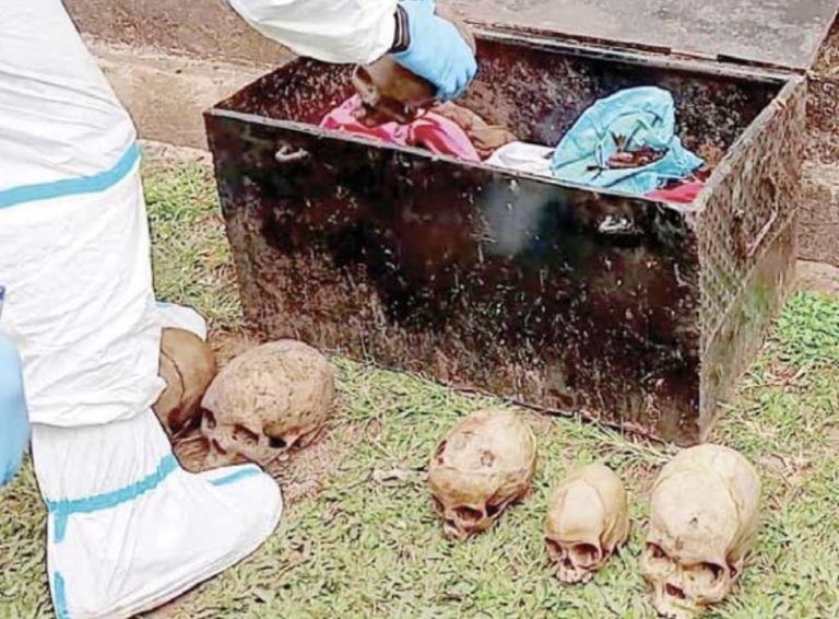 Θρίλερ στην Ουγκάντα: Κρανία βρέθηκαν θαμμένα σε αυτοσχέδιο χώρο λατρείας