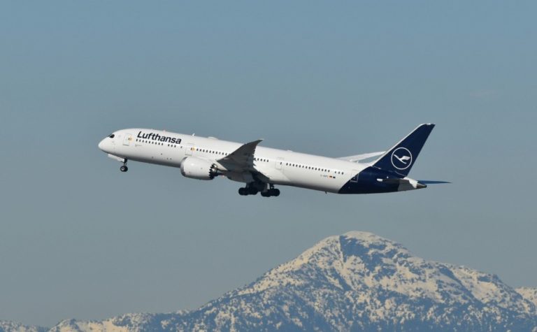 Αεροπορικές εταιρίες αποφεύγουν τον εναέριο χώρο Ιράν-Λιβάνου