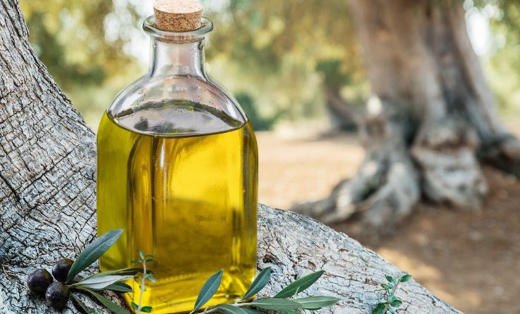 Στο τραπέζι η μείωση του ΦΠΑ στο ελαιόλαδο (VIDEO) λάδι