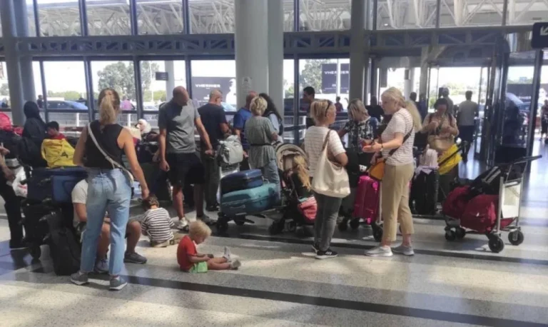 Ουρές στο αεροδρόμιο της Βηρυτού