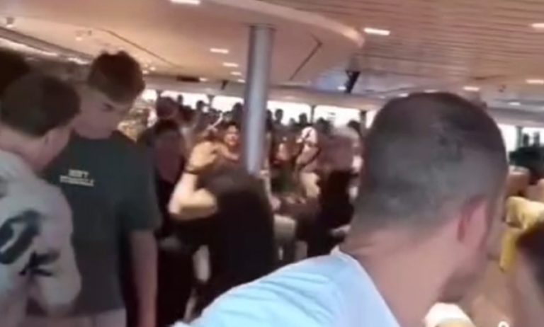 Ξύλο για μια παρατήρηση σε πλοίο στην Τήνο! (VIDEO)