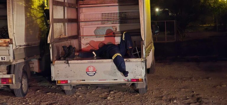 Μόνο λίγα λεπτά ξαποσταίνει…