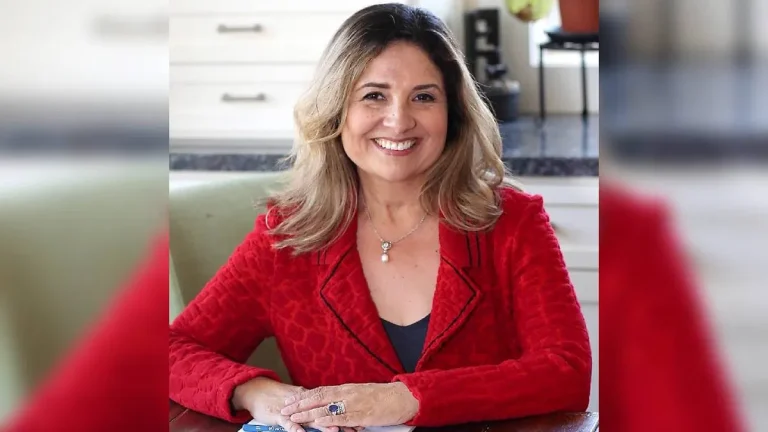 Γερουσιαστής στην Αμερική είχε για «σκλάβο» του σεξ έναν υπάλληλό της!