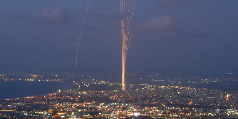 Σειρήνες πολέμου στο Τελ Αβίβ! Αναχαιτίστηκε πύραυλος που εκτοξεύτηκε από τον Λίβανο