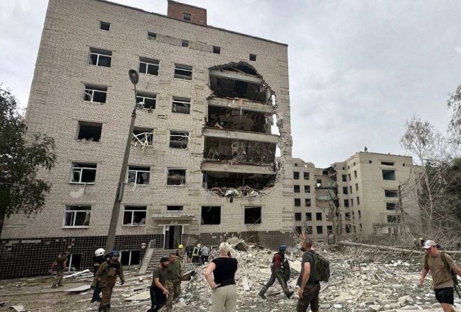 Η Ρωσία βομβαρδίζει την Ουκρανία: Επτά νεκροί, μεταξύ των οποίων παιδιά