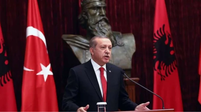 Ο Ερντογάν στα Τίρανα για τα εγκαίνια του μεγαλύτερου τζαμιού των Βαλκανίων