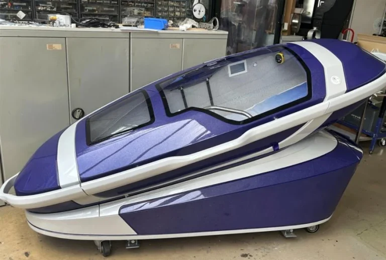 64χρονη που μπήκε στην κάψουλα υποβοηθούμενης αυτοκτονίας φέρει ίχνη στραγγαλισμού