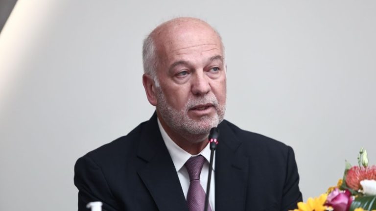 Φλωρίδης: Η κυβέρνηση δεν πρόκειται να θέσει εμπόδια στη δικαστική διερεύνηση των Τεμπών