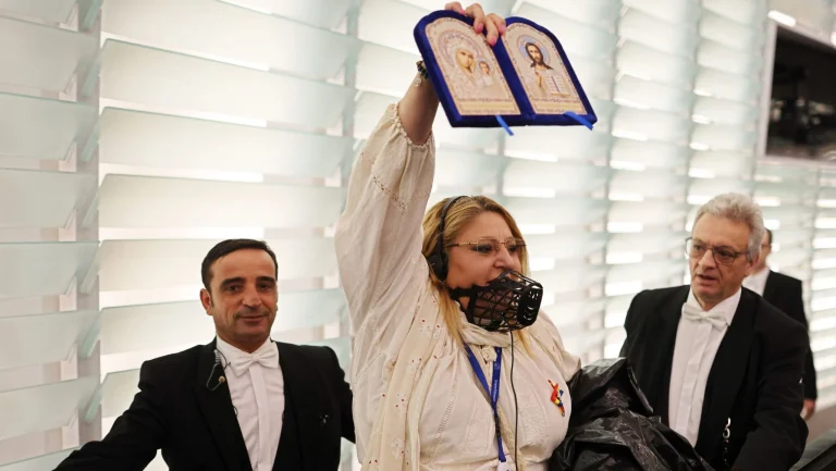 Ακροδεξιά υποψήφια αποκλείστηκε από τις Ρουμανικές προεδρικές εκλογές