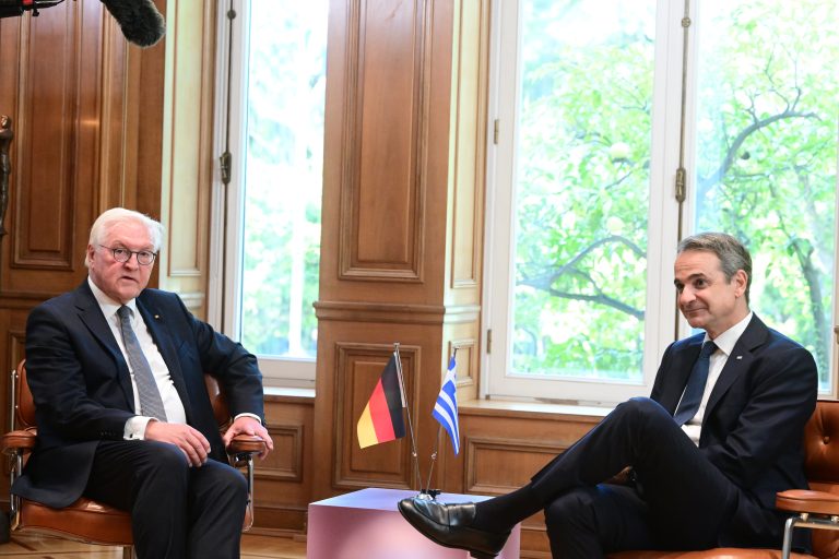 Συνάντηση Μητσοτάκη – Σταϊνμάιερ: Το αναγκαστικό κατοχικό δάνειο παραμένει ζωντανό (photo)