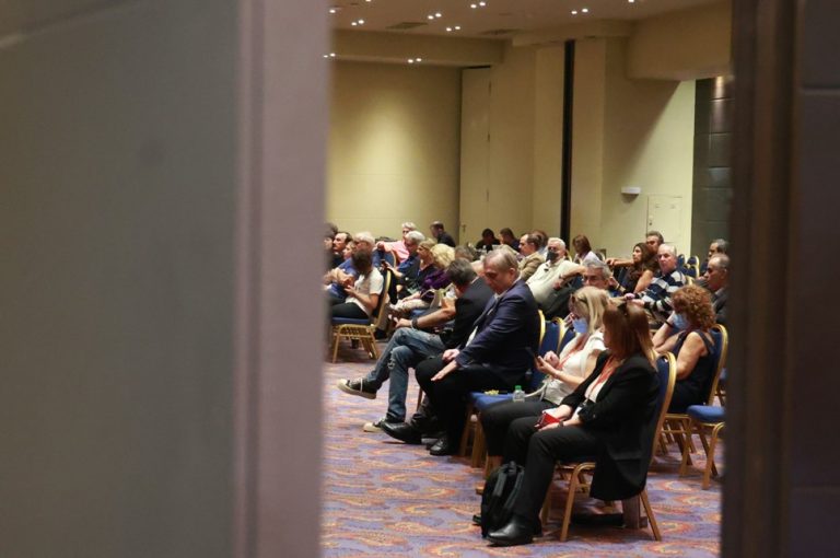 Στα «χαρακώματα»! Ποιοι θέλουν να κλείσουν την πόρτα στον Κασσελάκη