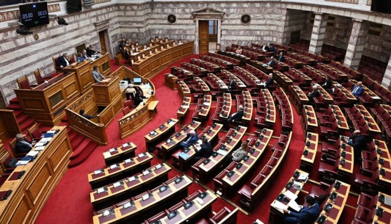 Άρση ασυλίας για Στίγκα, Φλώρο, Βαλτογιάννη και Τζανακόπουλο