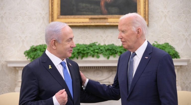 Όπλα 8 δισεκατομμυρίων δολαρίων δίνει στους Ισραηλινούς φεύγοντας ο Μπάιντεν