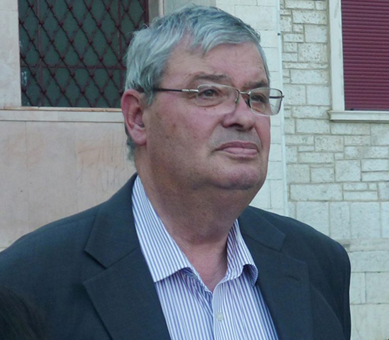 Οι απίστευτες… family business του Αλέξανδρου Καχριμάνη