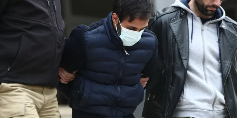 Ισόβια στον δολοφόνο της 41χρονης στη Θεσσαλονίκη – Συγκινεί ο πατέρας της (video)