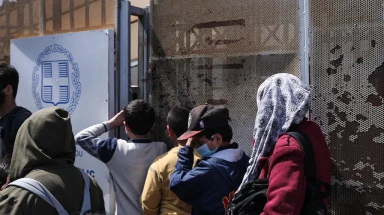 άσυλο πρόσφυγες