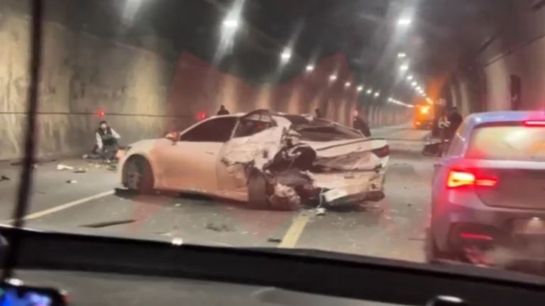 Σοκαριστικό τροχαίο μέσα σε τούνελ στη Μόσχα! (VIDEO)