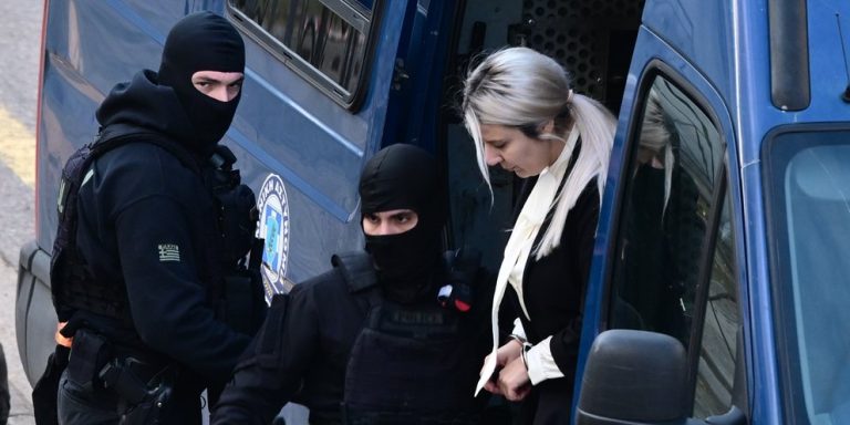 Τέλος στην υπόθεση της Παλιοσπύρου: Παραιτήθηκε η Κακαράντζουλα από το δικαίωμα της να δικαστεί