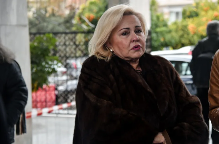 Μπέσσυ Αργυράκη