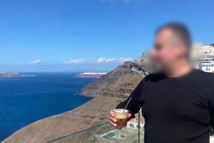 Νέες κατηγορίες για άλλον δάσκαλο με ίδια συμπεριφορά με τον 52χρονο στο ίδιο σχολείο! (video)