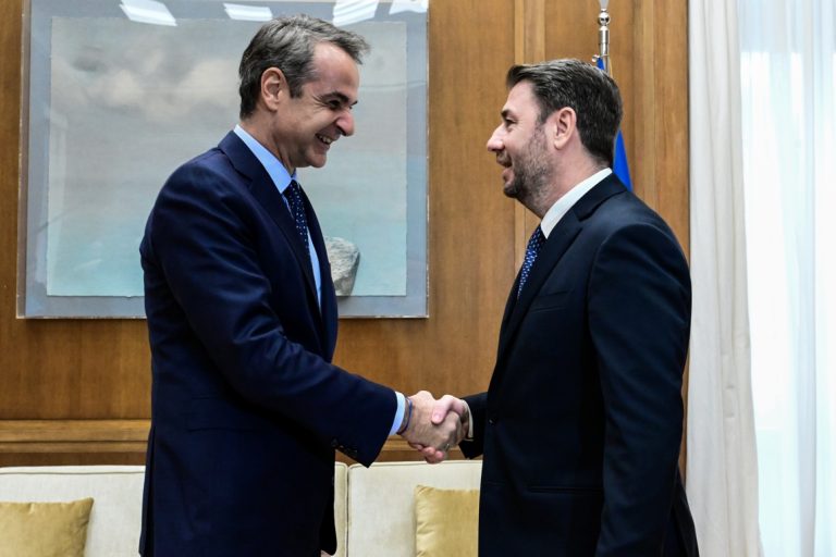 Γιατί ΝΔ και ΠΑΣΟΚ διαγκωνίζονται ποιος θα κερδίσει τους ψηφοφόρους της Κρήτης;