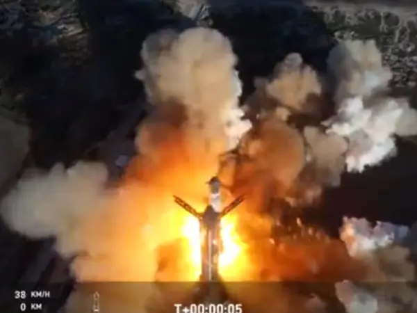 «Έσκασε» στον αέρα πύραυλος της SpaceX 8 λεπτά μετά την εκτόξευσή του (video)