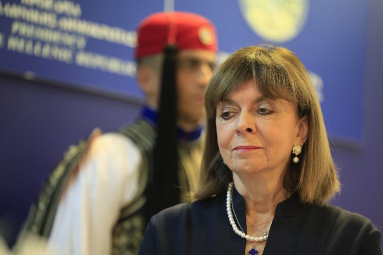 Πόσοι στην κυβέρνηση θέλουν δεύτερη θητεία της Κατερίνας Σακελλαροπούλου