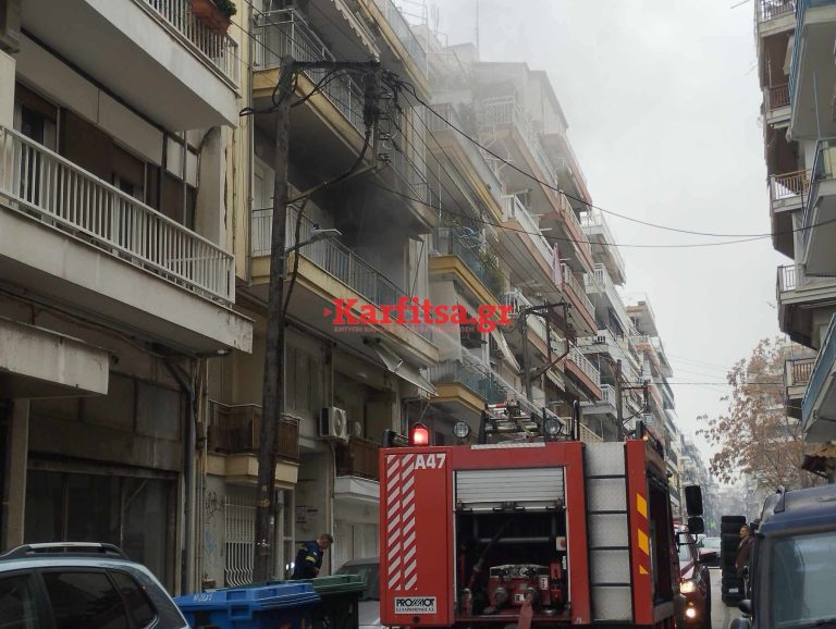 Στις φλόγες διαμέρισμα στη Θεσσαλονίκη (VIDEO)