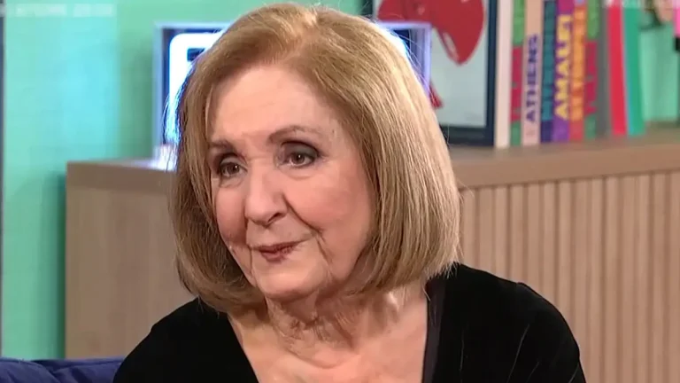 Ξέσπασε σε κλάματα on air η Κάρμεν Ρουγγέρη (video)