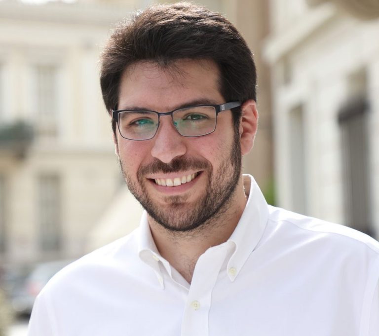 Τα «εξοχικά» της ΝΔ μπορεί να είναι αυθαίρετα… αλλά όχι αντισυστημικά!