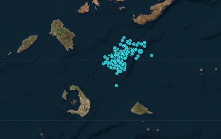 Συνεχίζεται το μπαράζ σεισμών στις Κυκλάδες