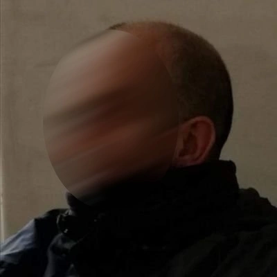 Οι αναρτήσεις που έστειλαν 50χρονο με χειροπέδες στην Κρατική Ασφάλεια