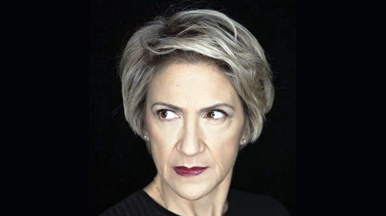 Το τελευταίο «αντίο» στην ηθοποιό Καίτη Κωνσταντίνου (photo)