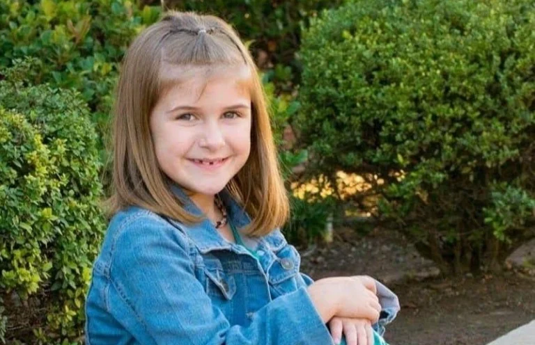 Την ανάγκασαν να χοροπηδήσει μες τον καύσωνα μέχρι θανάτου!