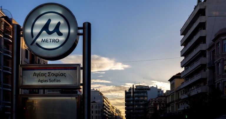 «Η επέκταση του μετρό προς τα δυτικά έπρεπε να ξεκινήσει… χθες»
